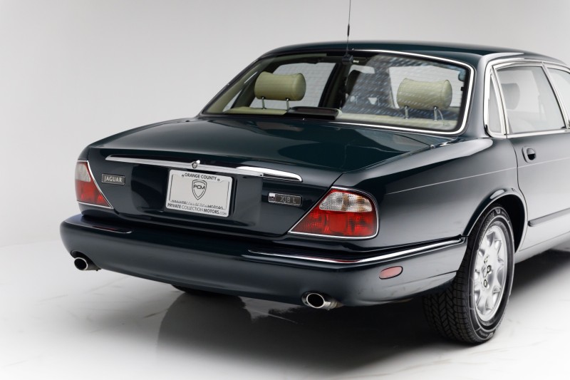 2000 Jaguar XJ8L L in , 