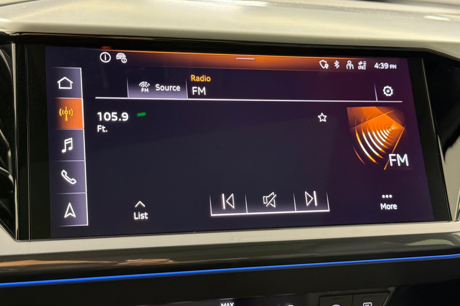 Used 2023 Mythos Black Metallic Audi Premium Plus 50 quattro image 17