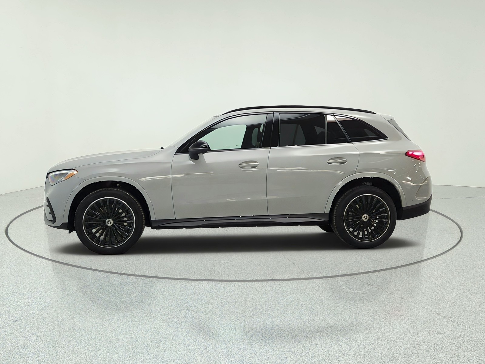 New 2027 MANUFAKTUR Alpine Grey Mercedes-Benz GLC 300 SUV image 8