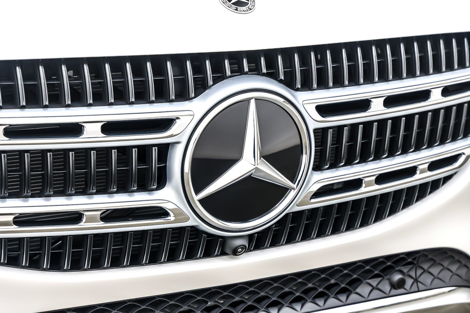 New 2026 Polar White Mercedes-Benz GLE 350 image 13