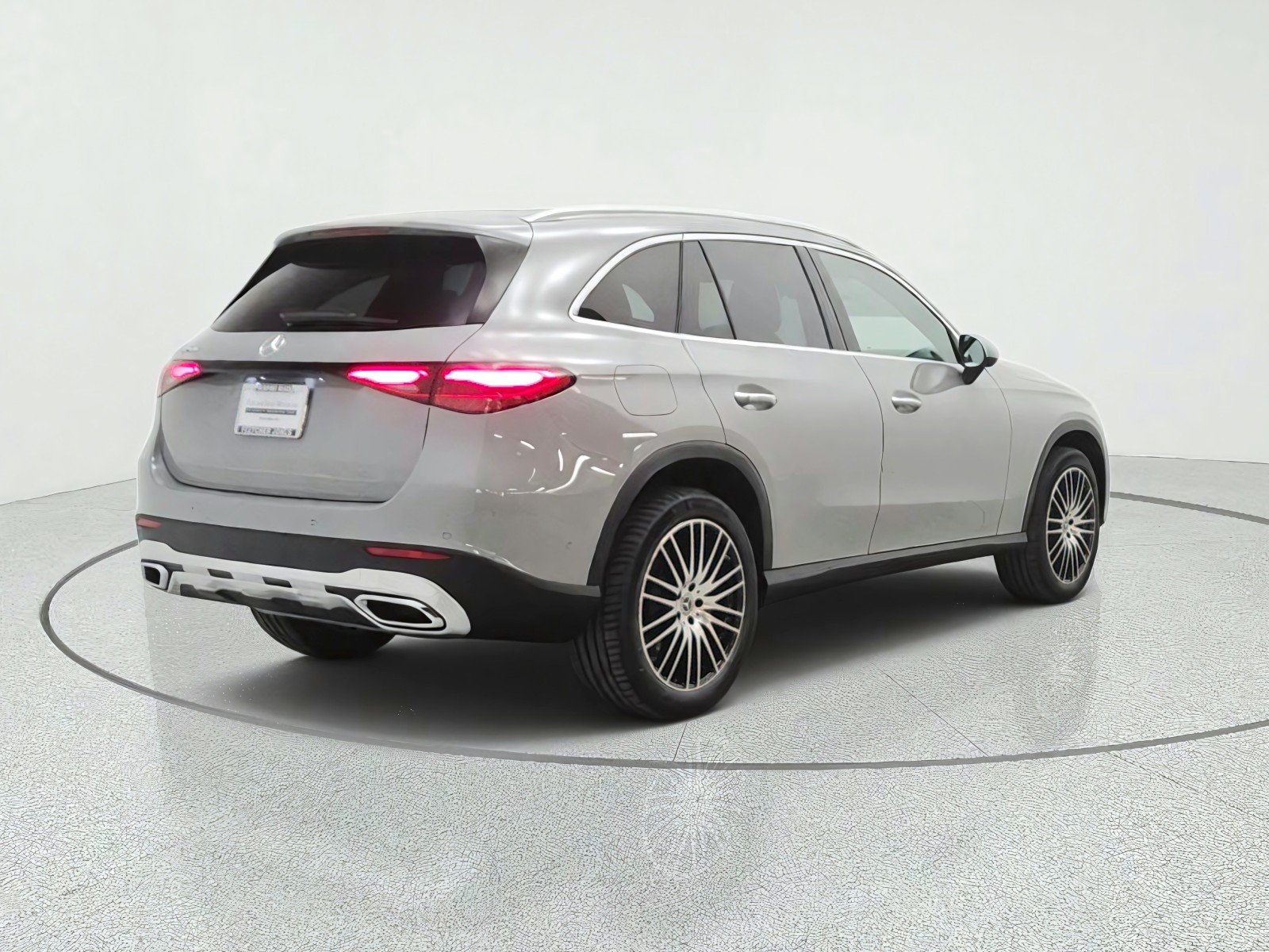 New 2027 MANUFAKTUR Alpine Grey Mercedes-Benz GLC 300 SUV image 5