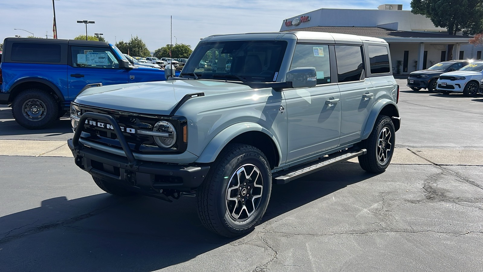 2024 Ford Bronco Outer Banks 