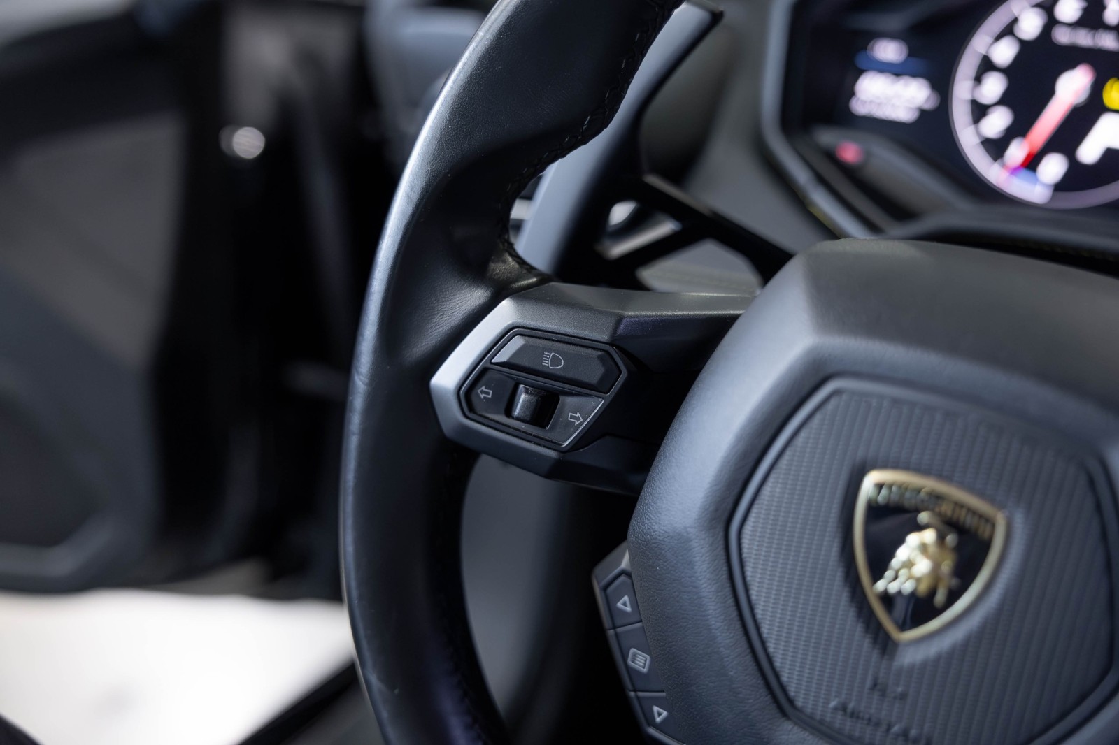 Used Car 2015 Lamborghini Huracan  For Sale Under $230,000 In Boerne, Texas