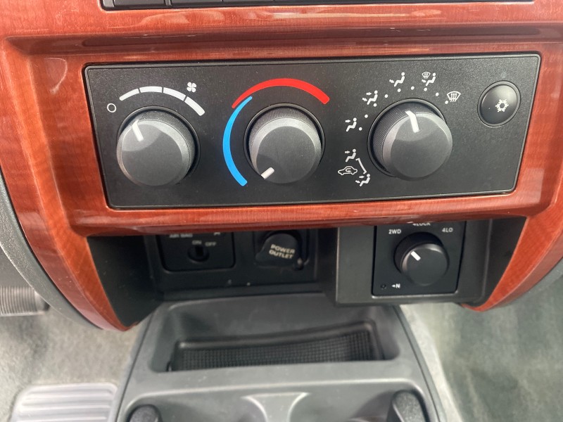 2005 Dodge Dakota SLT LOW MILES 69,842 4WD CLUB in , 