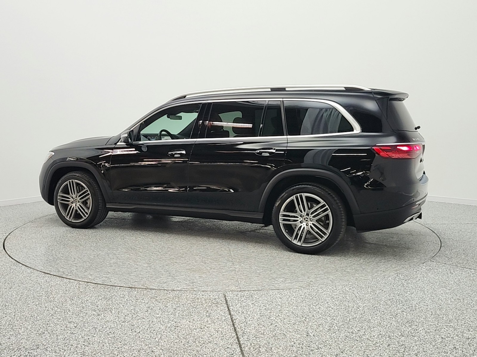 Certified Used 2025 Black Mercedes-Benz GLS 450 4MATIC® SUV image 8