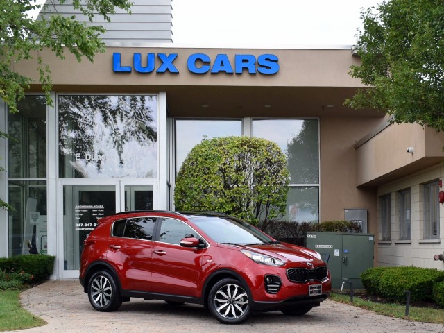 2018 Kia Sportage AWD Technology Pkg. Premium Pkg. Pano Moonroof Heated Seats Leather Seats H/K Sound Lane Departure Apple CarPlay MSRP $34,115 1