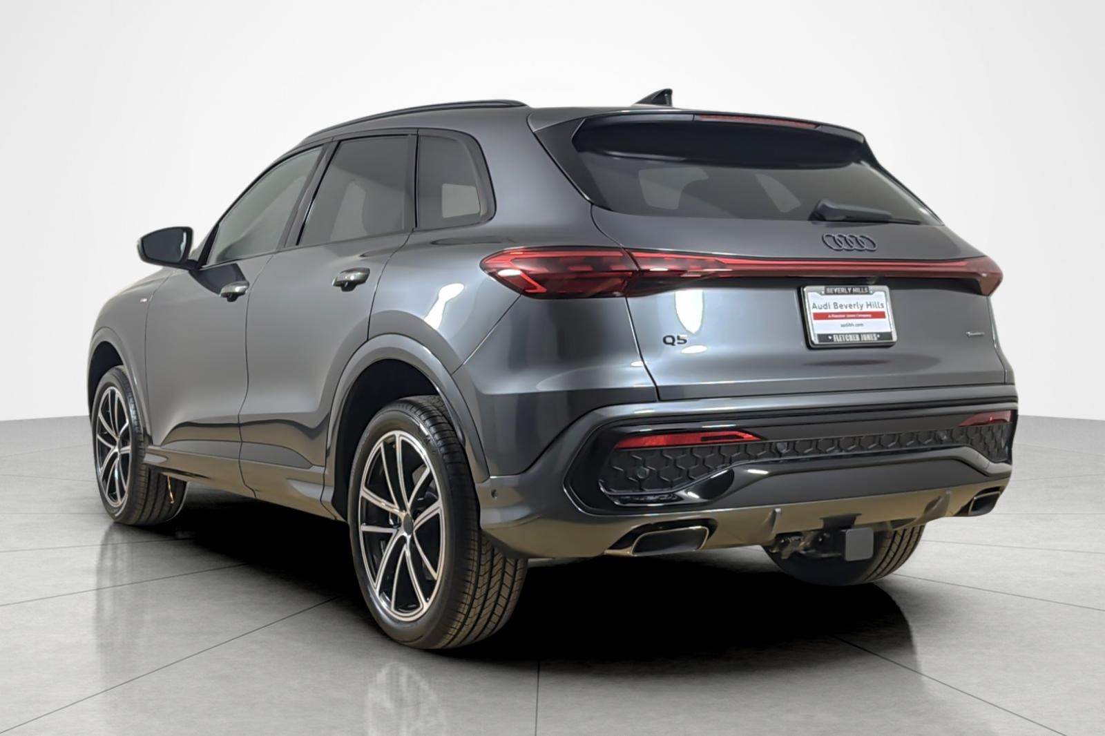 New 2026 Daytona Gray Pearl Effect Audi Premium Plus 2.0 TFSI quattro image 4