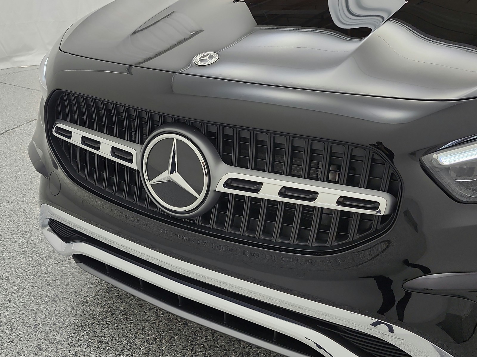 New 2026 Night Black Mercedes-Benz GLA 250 image 21