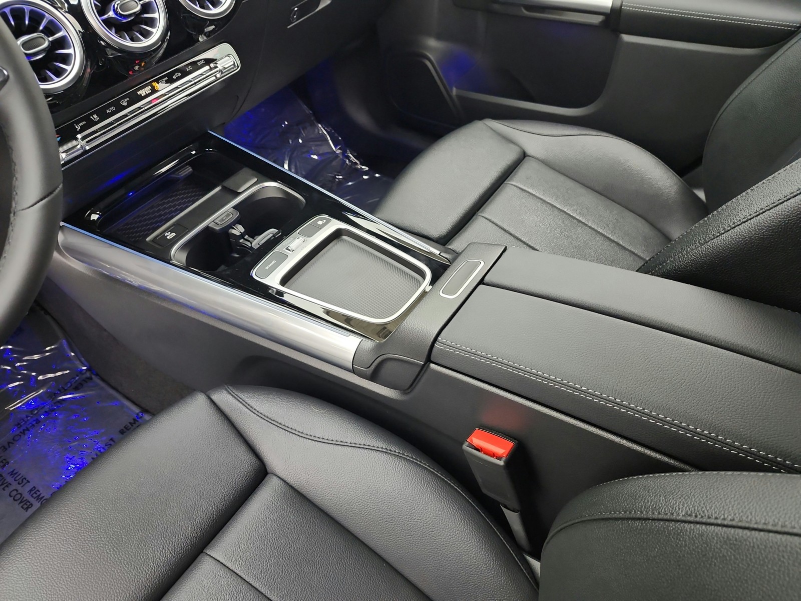 New 2026 Night Black Mercedes-Benz GLA 250 SUV image 10