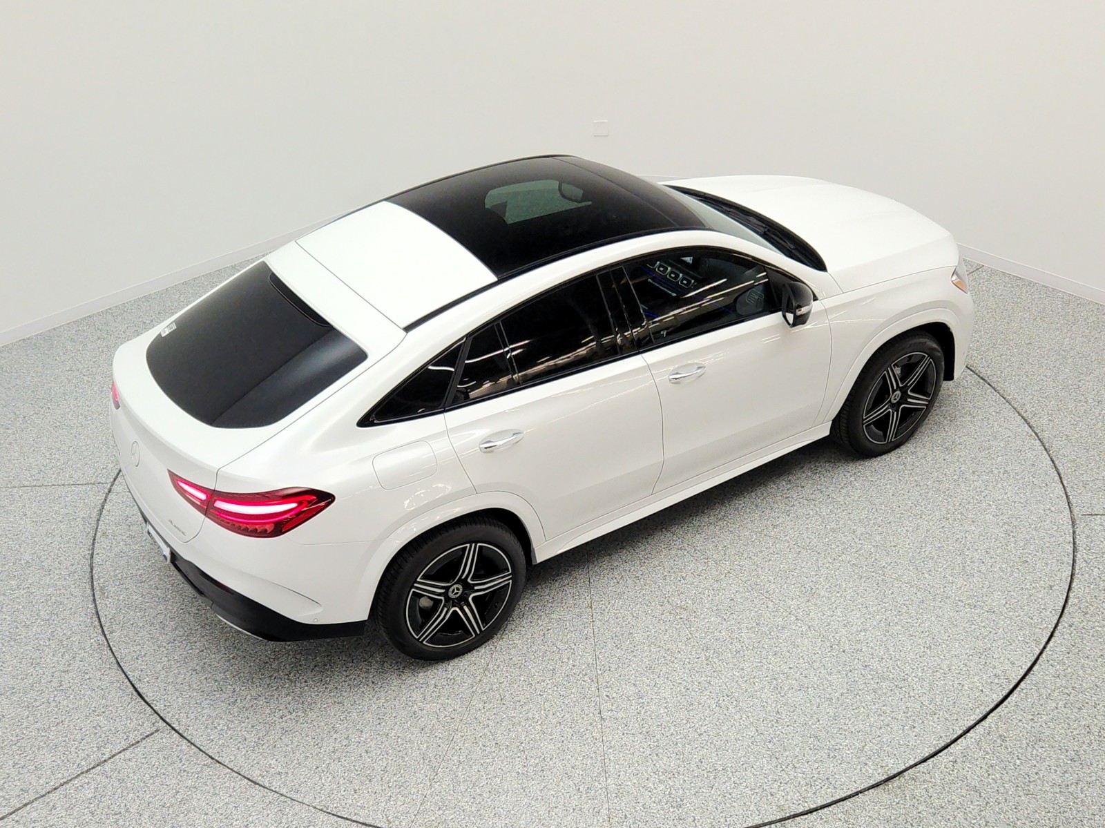 New 2026 MOONLIGHT WHITE Mercedes-Benz GLE 450 4MATIC® Coupe image 20