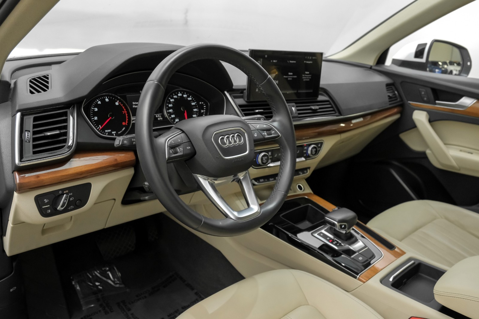 2021 Audi Q5 Premium quattro ConveniencePkg PanoRoof SportWhlPkg 14