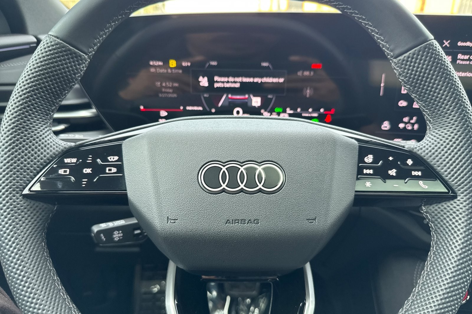 Used 2025 Mythos Black Metallic Audi Premium Plus 3.0 TFSI quattro image 22