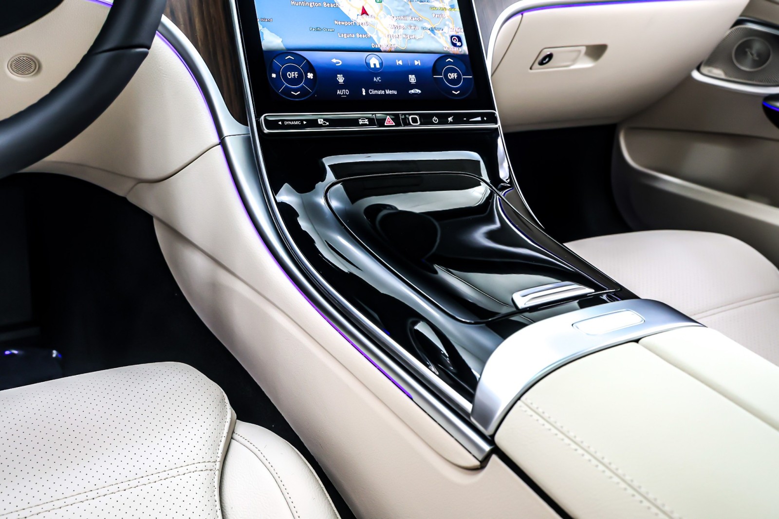 New 2026 Polar White Mercedes-Benz C 300 image 6