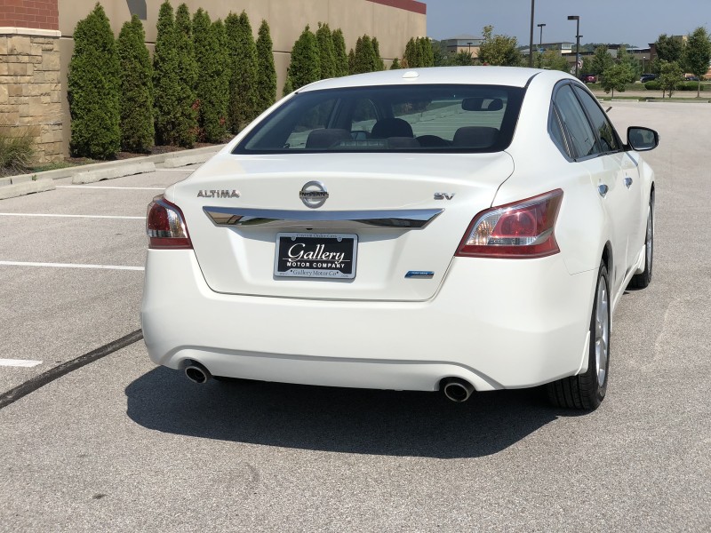 2013 Nissan Altima 2.5 SV in CHESTERFIELD, Missouri
