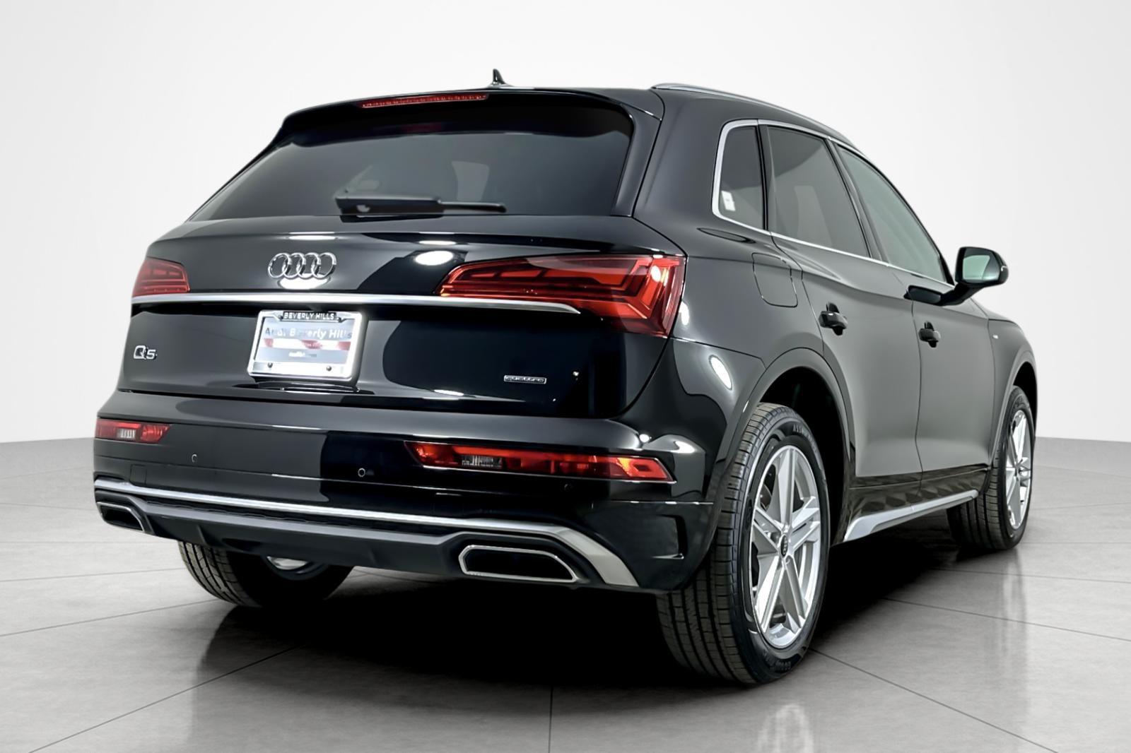 Used 2023 Mythos Black Metallic Audi S line Premium Plus 55 TFSI e quattro image 5