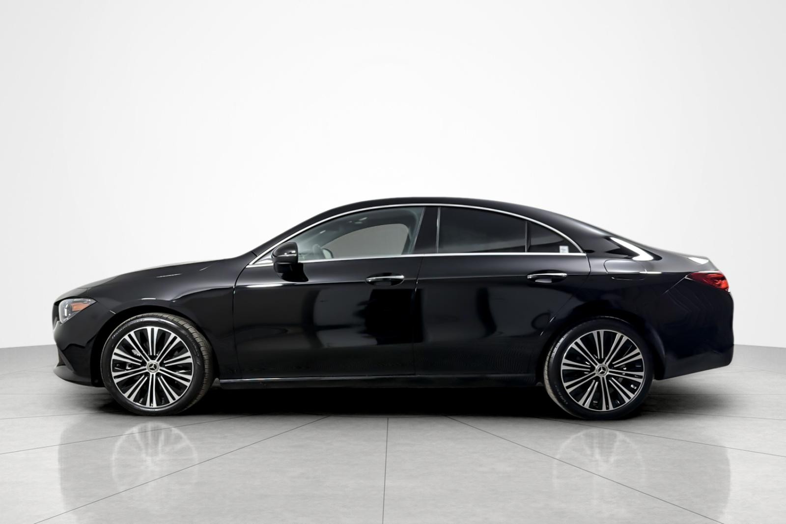 Used 2023 Night Black Mercedes-Benz CLA 250 Coupe image 2
