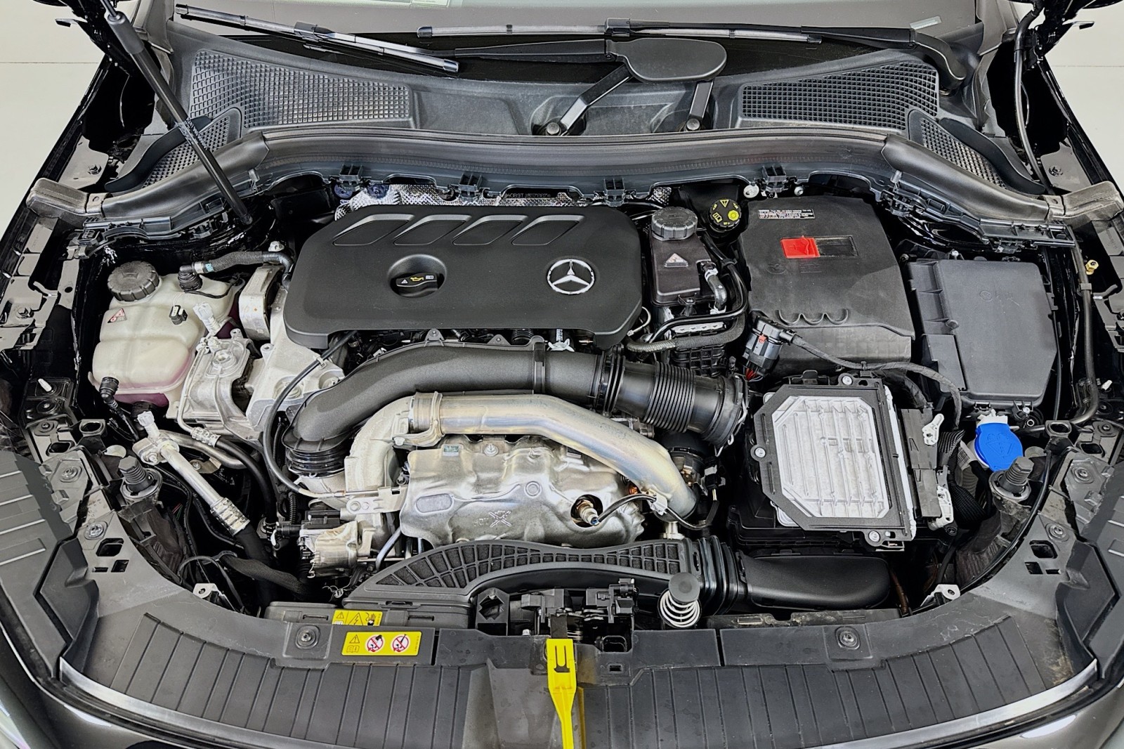 New 2026 Night Black Mercedes-Benz GLA 250 SUV image 10