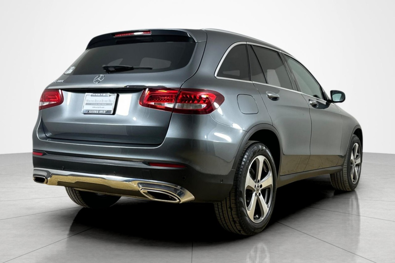 Used 2018 Selenite Grey Metallic Mercedes-Benz GLC 300 image 5