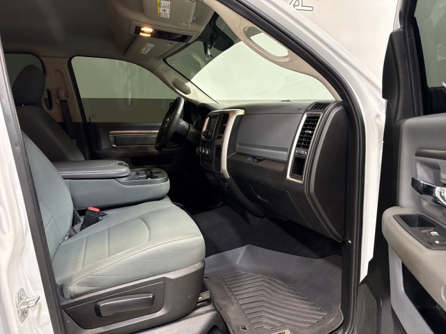 2020 Ram 1500 Classic SLT 4WD 5.7L-V8 in ,