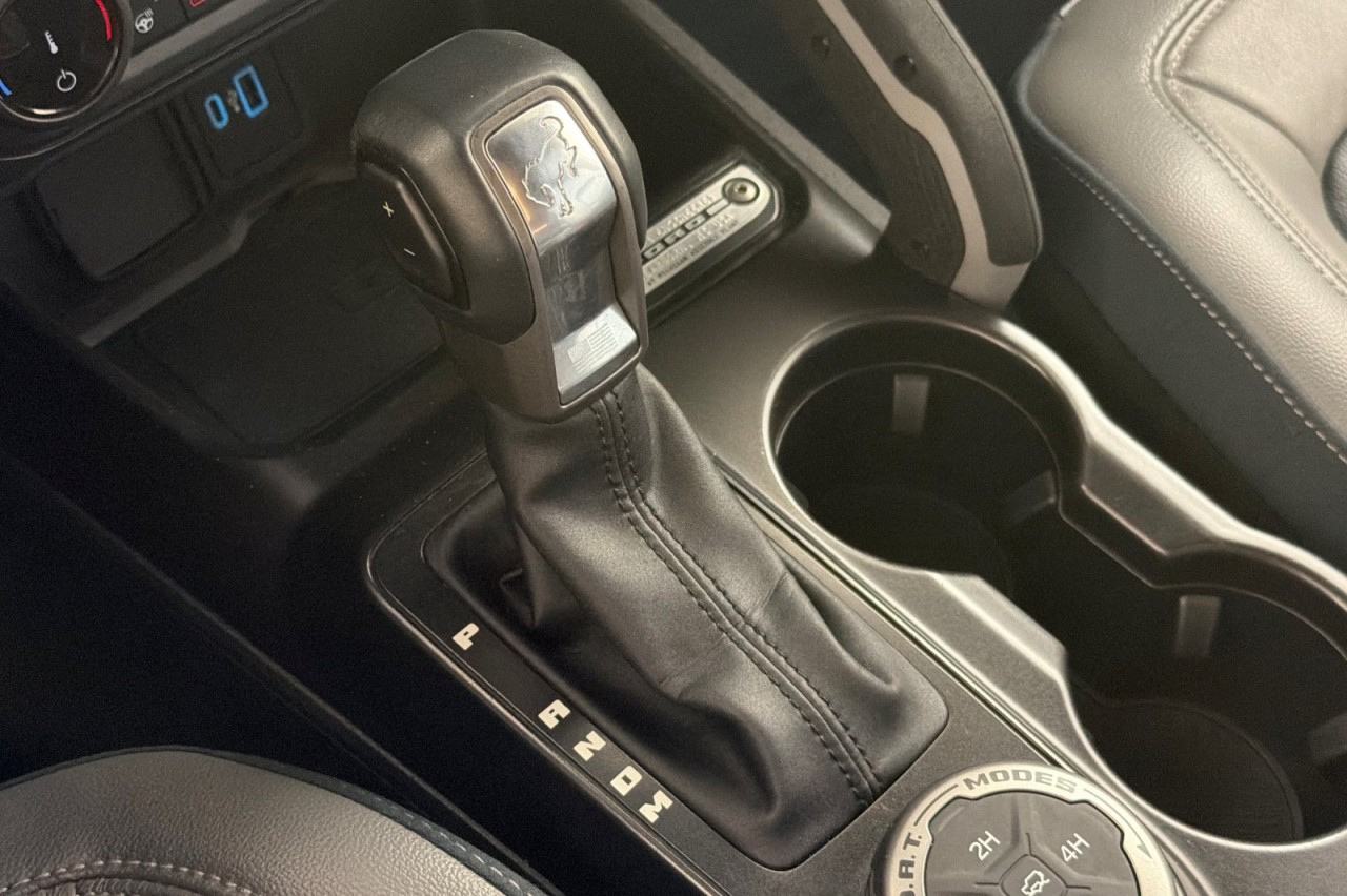 Used 2022 CACTUS GREY Ford Outer Banks image 19