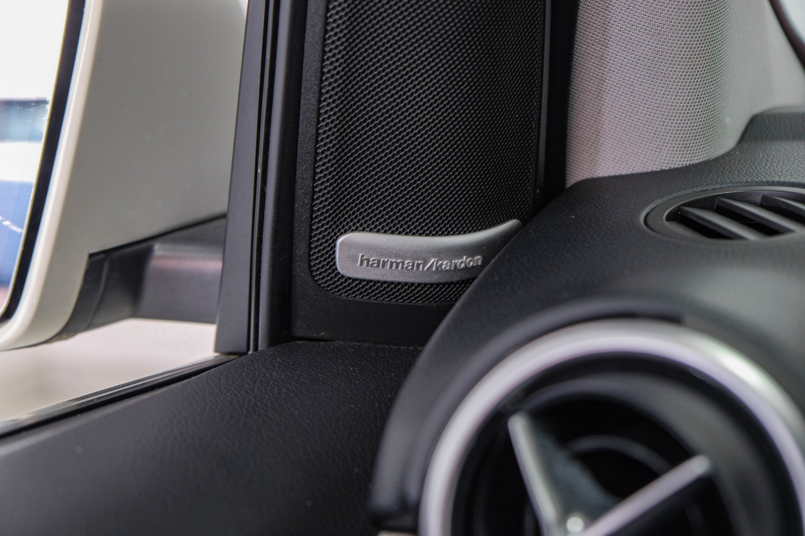 2014 Mercedes-Benz B-Class ELECTRIC PREMIUM PKG RANGE PKG HARMAN KARDON LEATH 42