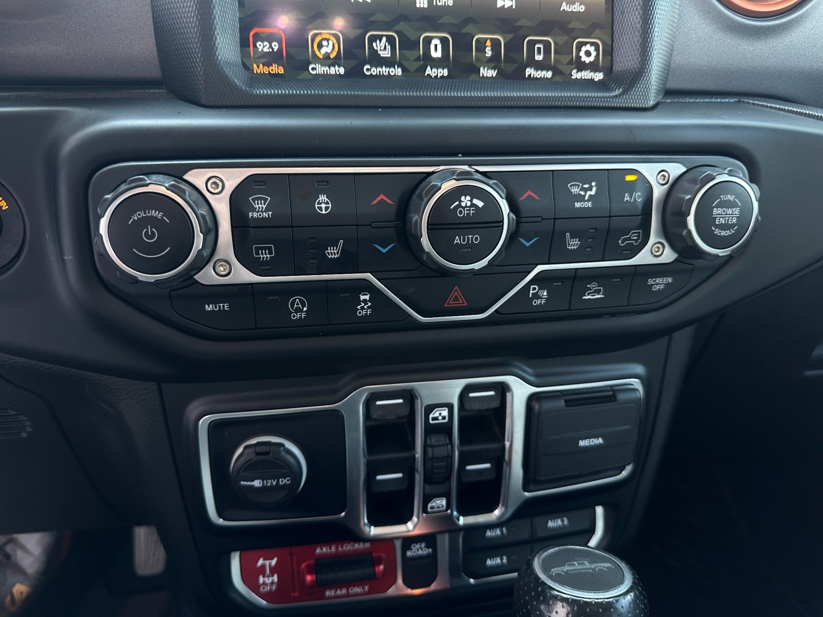 2021 Jeep Gladiator Mojave 27