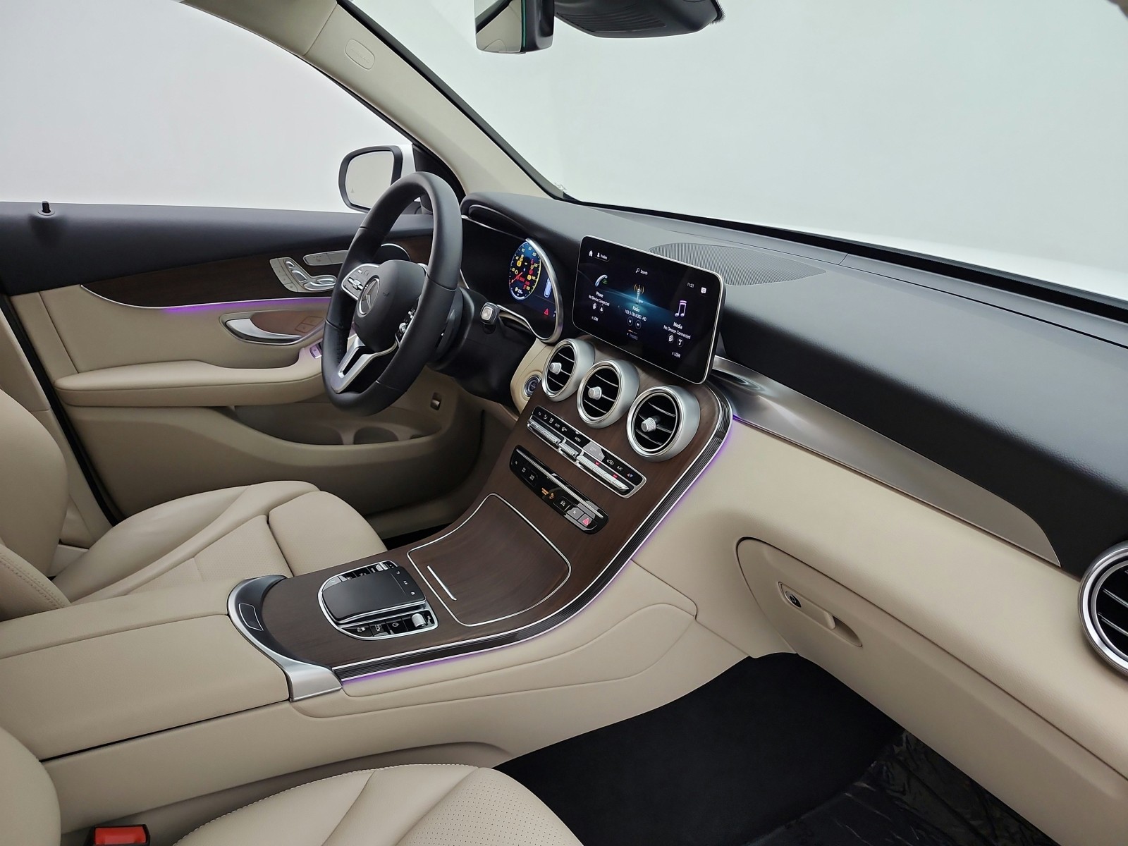 Used 2022 Polar White Mercedes-Benz GLC 300 SUV image 21