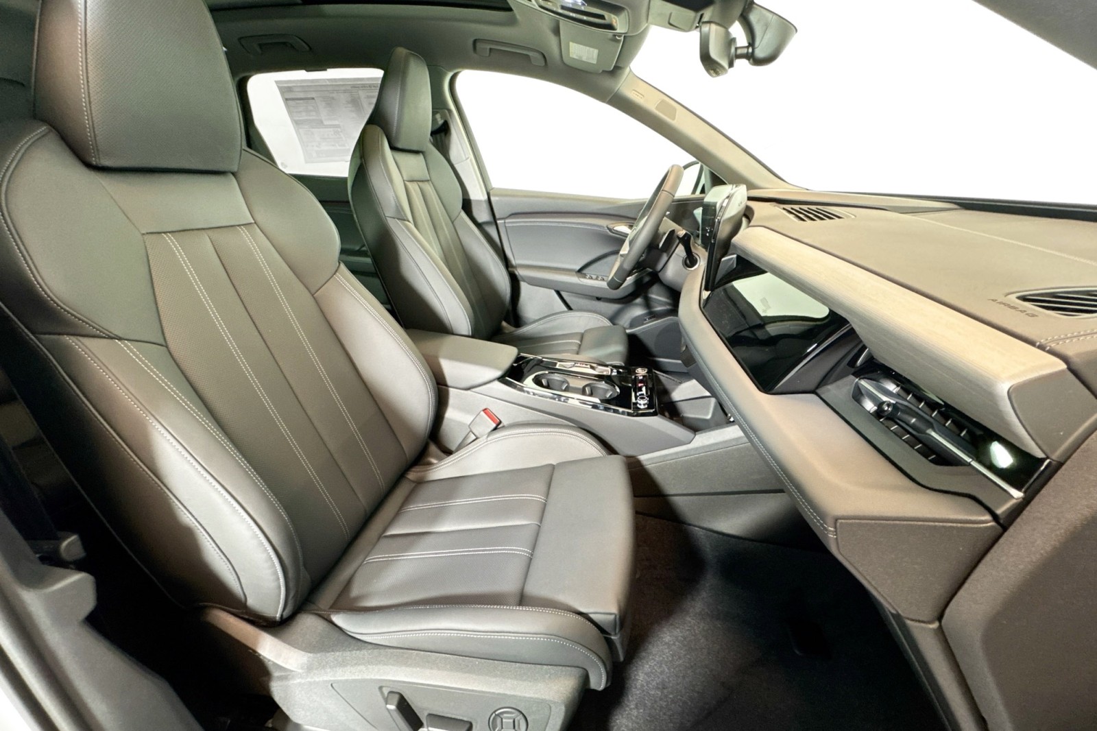 New 2025 Glacier White Metallic Audi Premium Plus quattro image 25