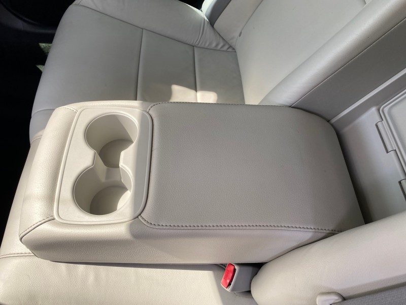 2013 Toyota Avalon XLE Premium LOW MILES 56,196 in , 