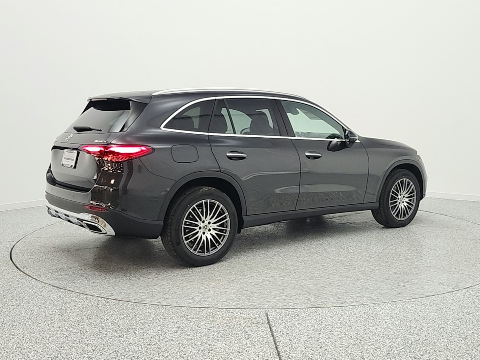 New 2026 Graphite Grey Metallic Mercedes-Benz GLC 300 image 5