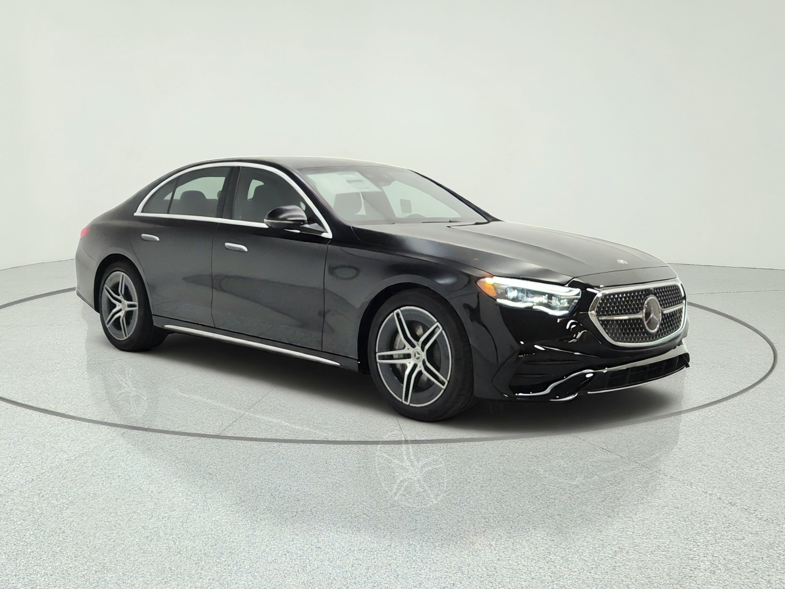 New 2027 Black Mercedes-Benz E 450 4MATIC® Sedan image 3