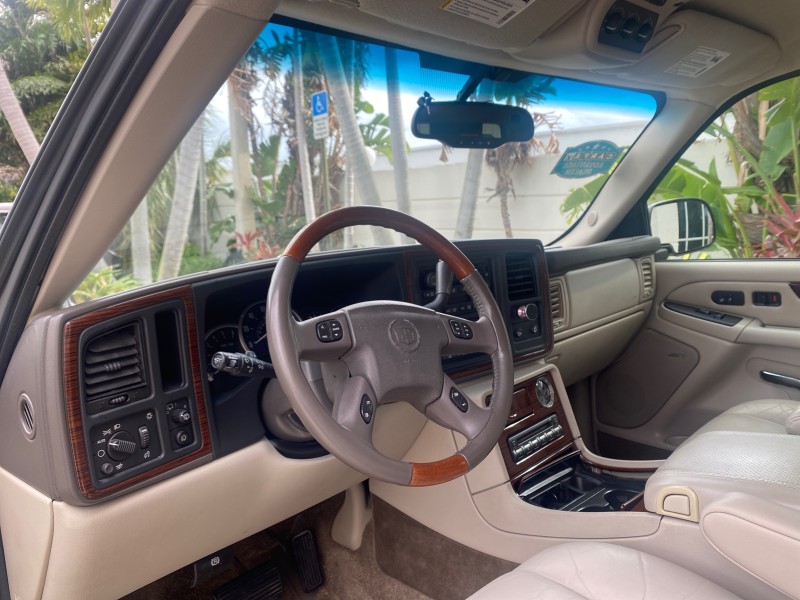 2003 Cadillac Escalade ESV SUV PEARL WHITE 4WD/AWD in , 