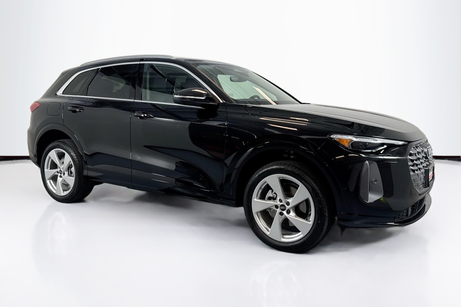 New 2025 Mythos Black Metallic Audi Premium Plus 2.0 TFSI quattro image 3