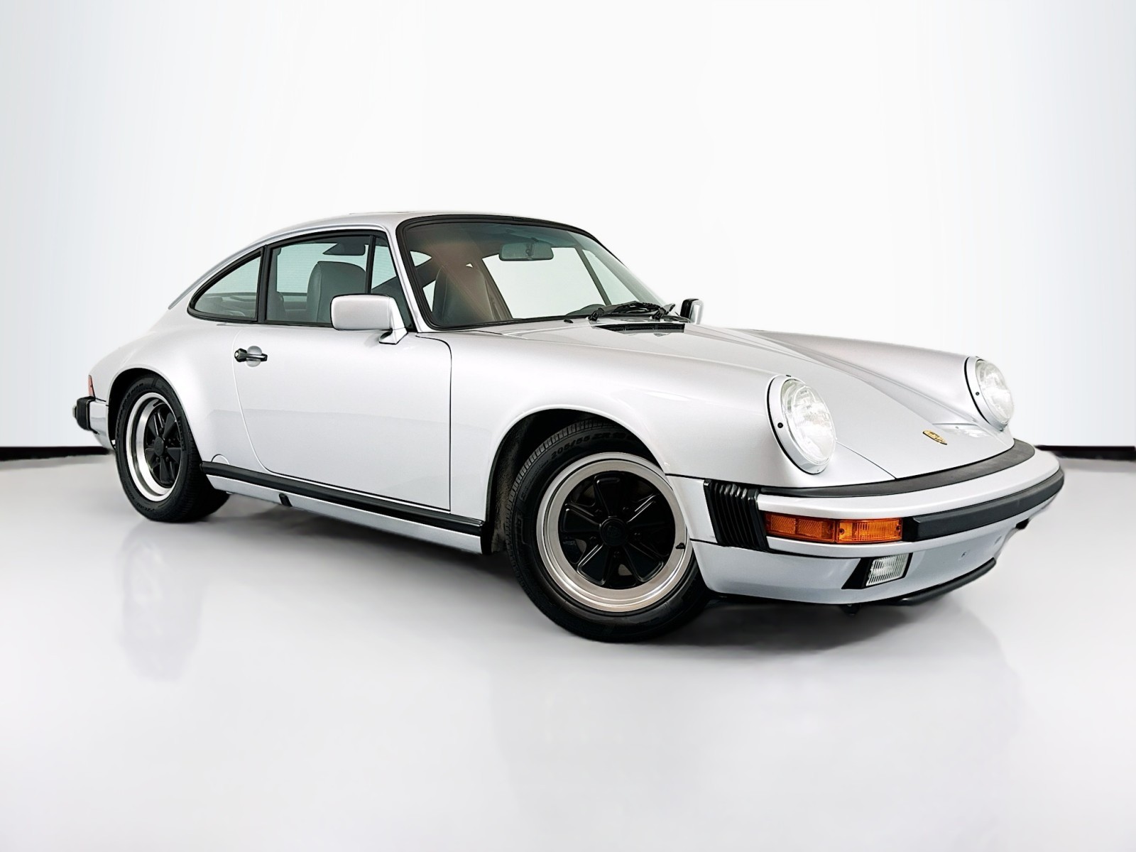 1988 Porsche 911 Carrera  3