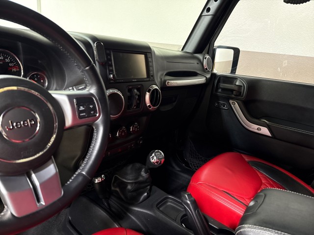 2015 Jeep Wrangler Unlimited Rubicon Hard Rock 4WD V6 Custom in ,