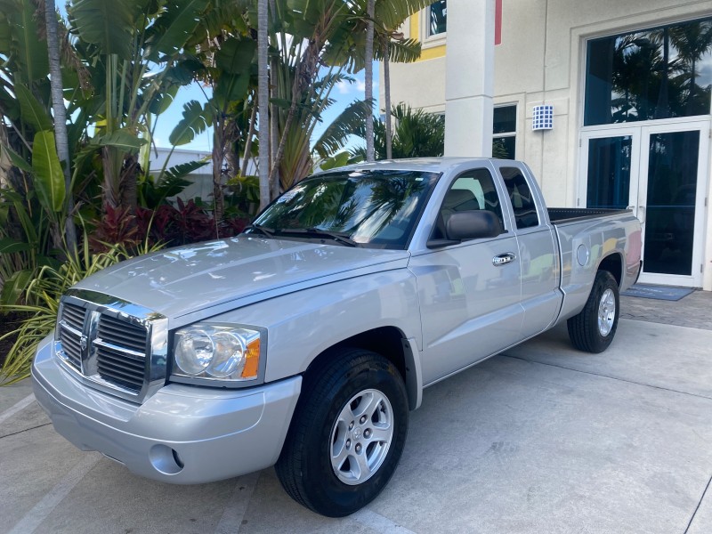 2006 Dodge Dakota SLT CLUB CAB LOW MILES 55,990 in , 
