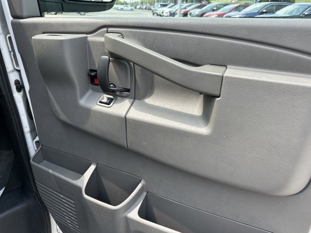 2019 Chevrolet Express Passenger LT 24