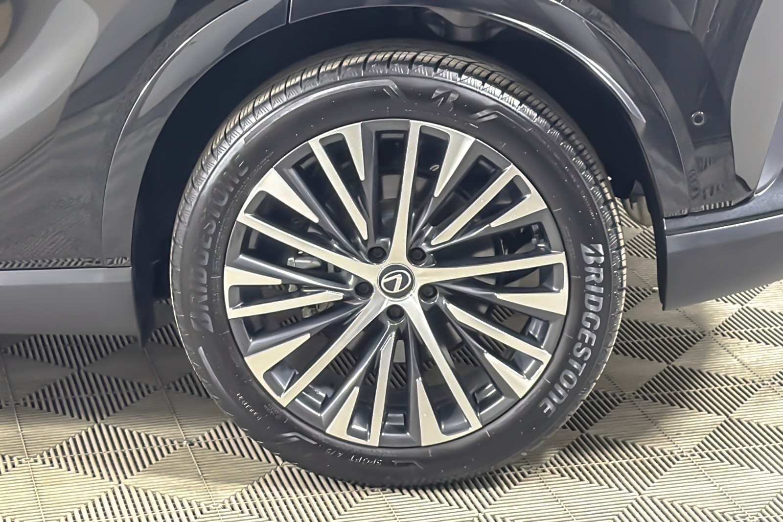 Used 2024 Caviar Lexus RX 350 AWD image 26