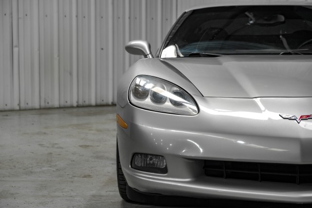 2006 Chevrolet Corvette  39