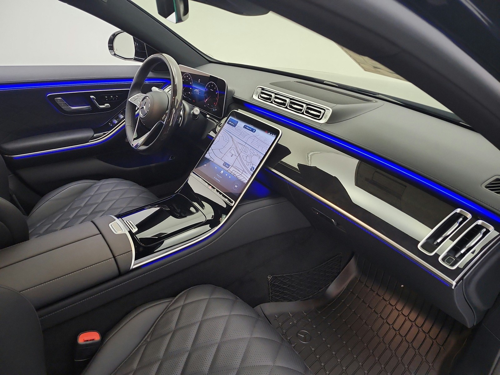 New 2026 Obsidian Black Metallic Mercedes-Benz S 580 image 14