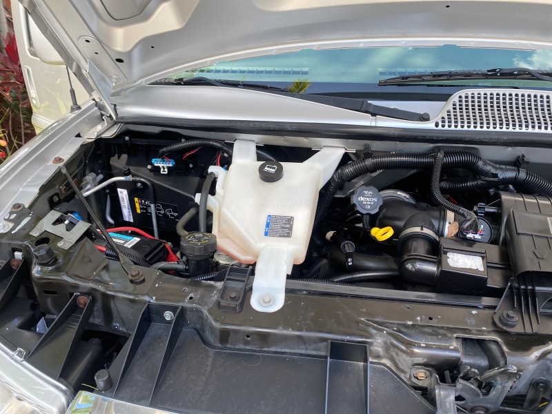 2013 GMC SAVANA HI TOP CONVERSION HANDICAP LIFT LOW MILES 24,857 in , 