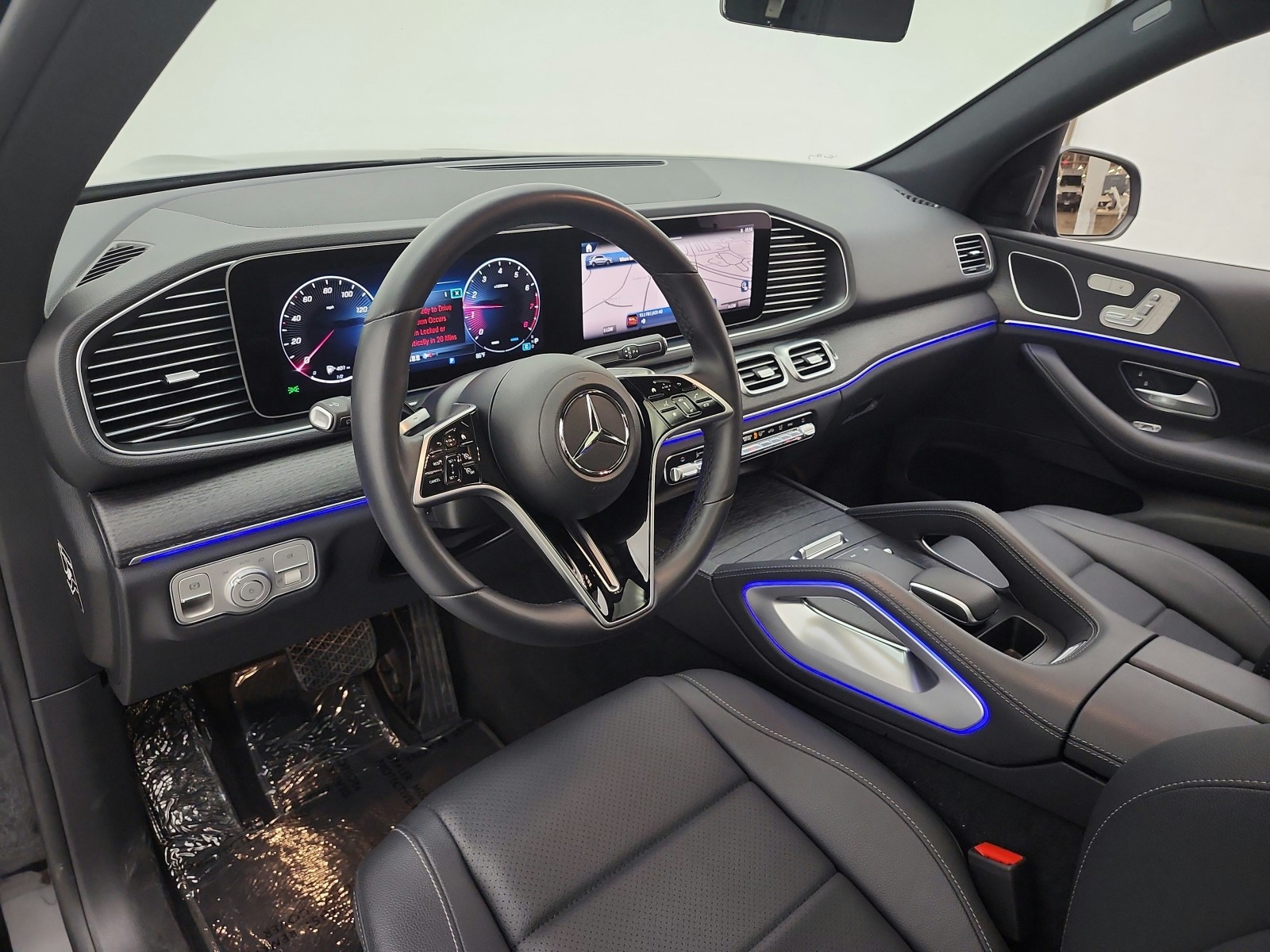 Certified Used 2026 Obsidian Black Metallic Mercedes-Benz GLE 350 4MATIC® SUV image 13
