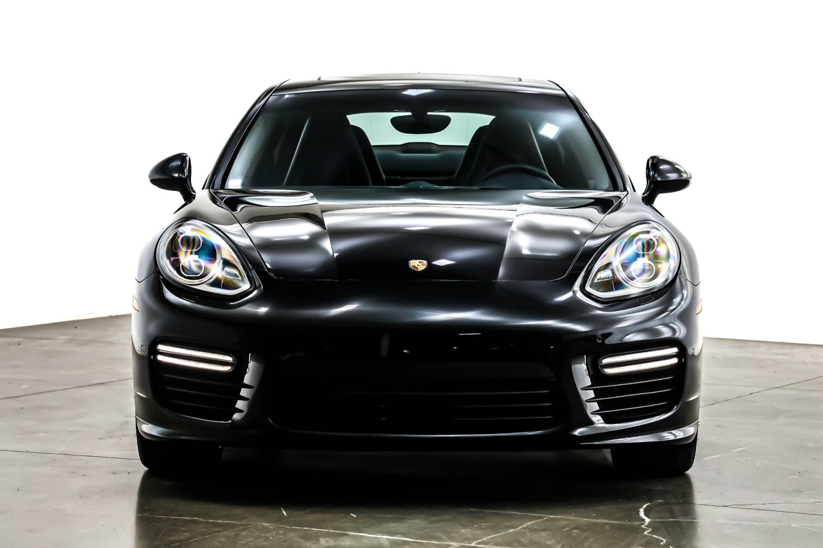 Used 2015 Jet Black Metallic Porsche 4dr HB Turbo image 2