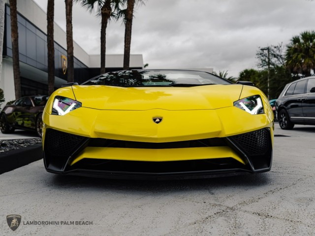 Lamborghini Aventador