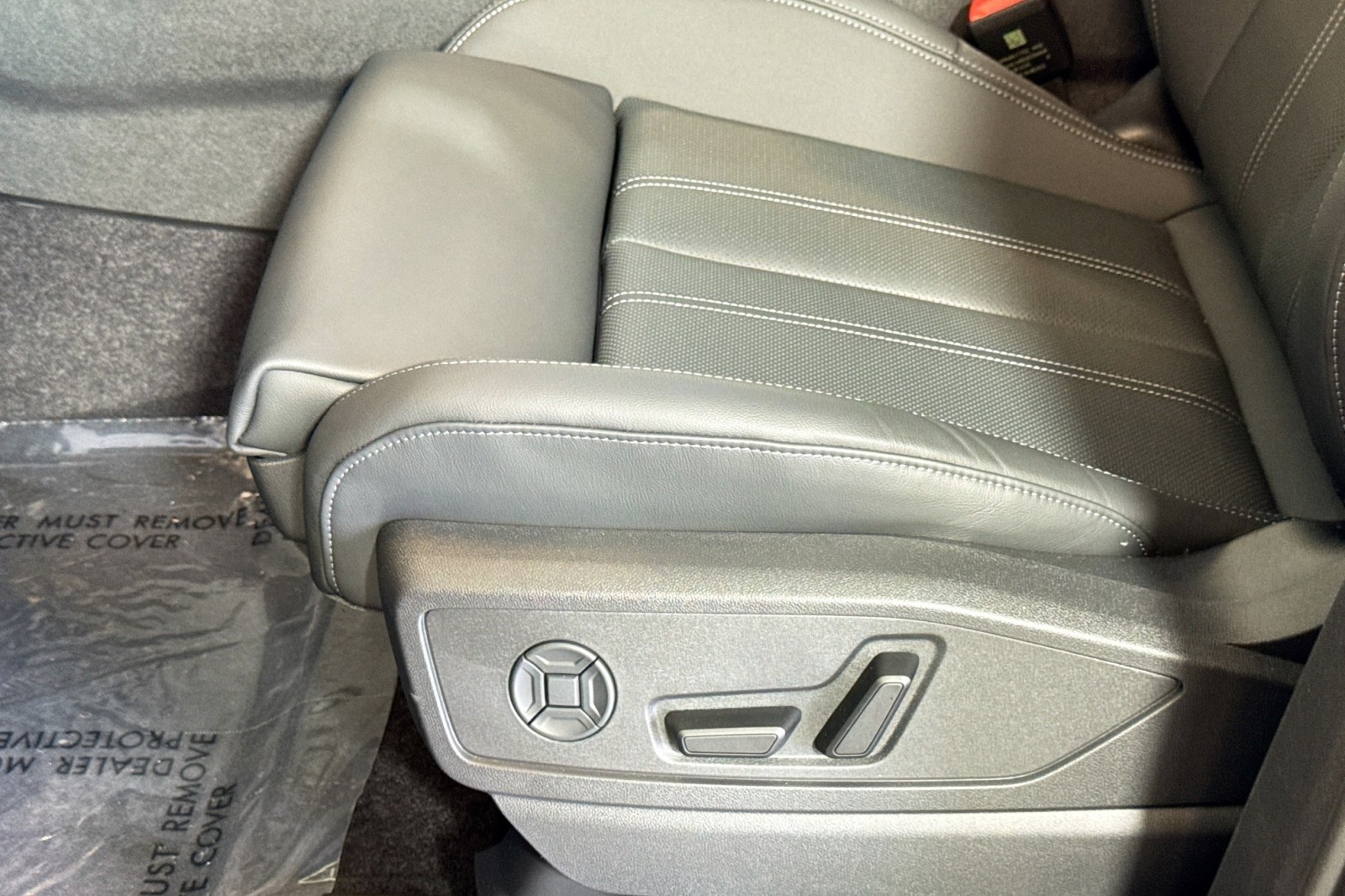 New 2025 Daytona Gray Pearl Effect Audi Premium Plus 2.0 TFSI quattro image 16