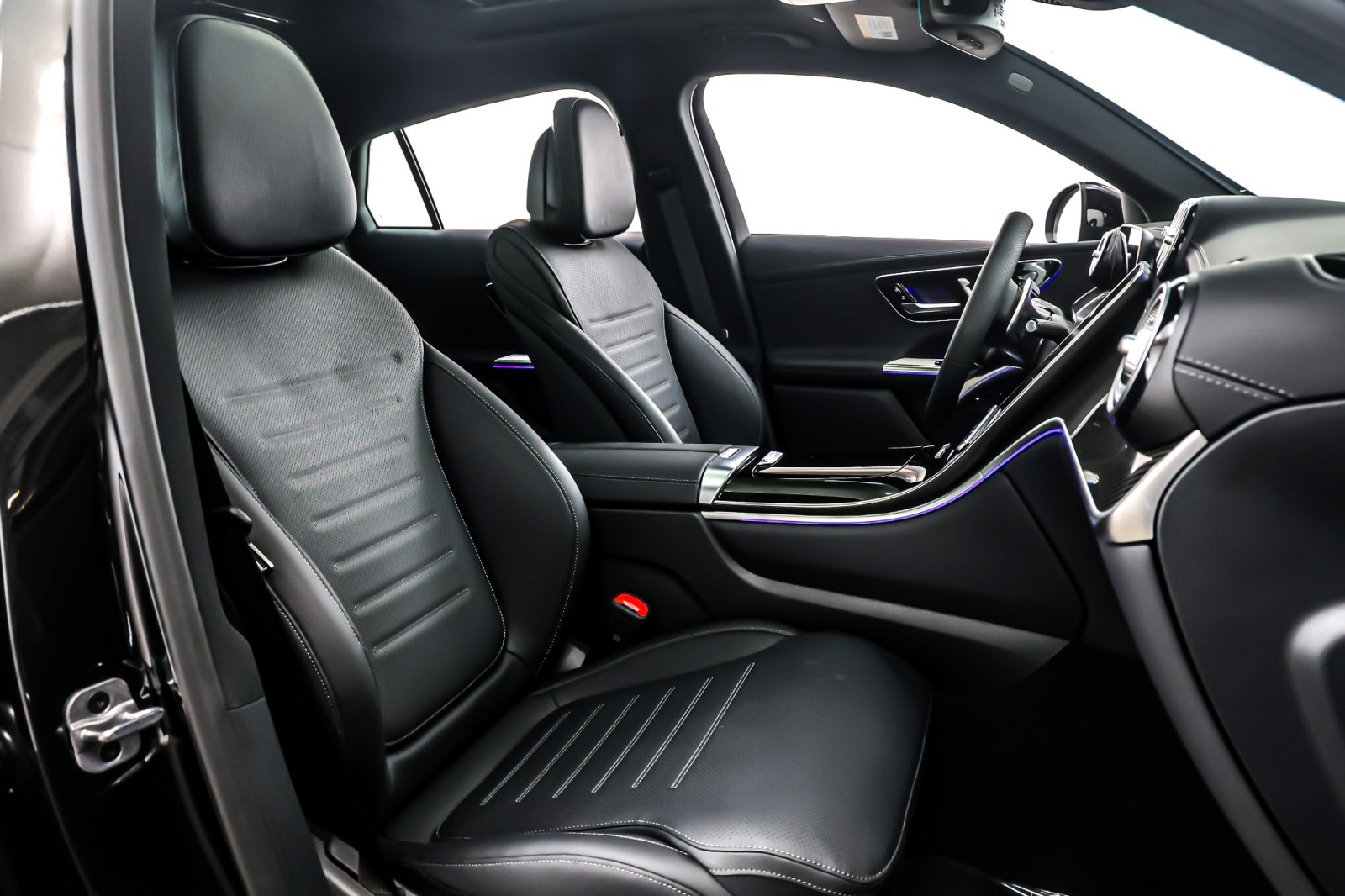 New 2026 Obsidian Black Metallic Mercedes-Benz AMG® GLC 43 4MATIC Coupe image 7