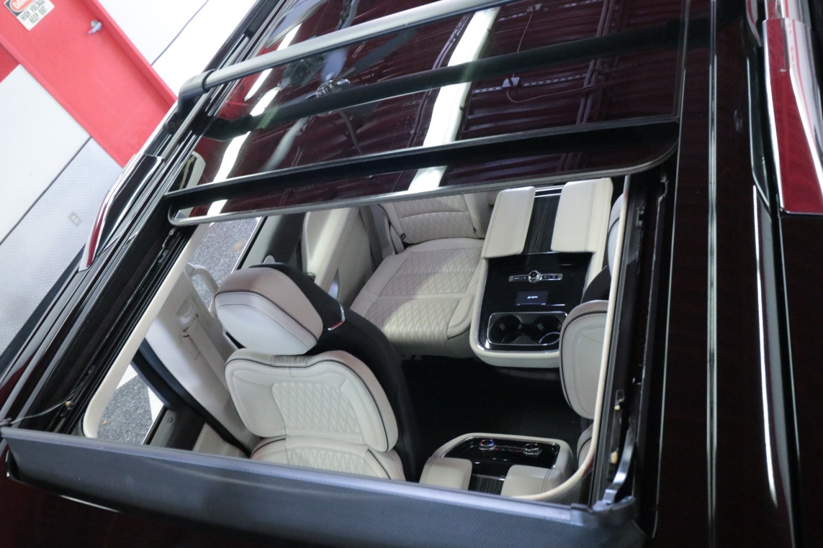 Used Car 2020 Lincoln Navigator  Black Label For Sale Under $50,000 In Austin, Texas