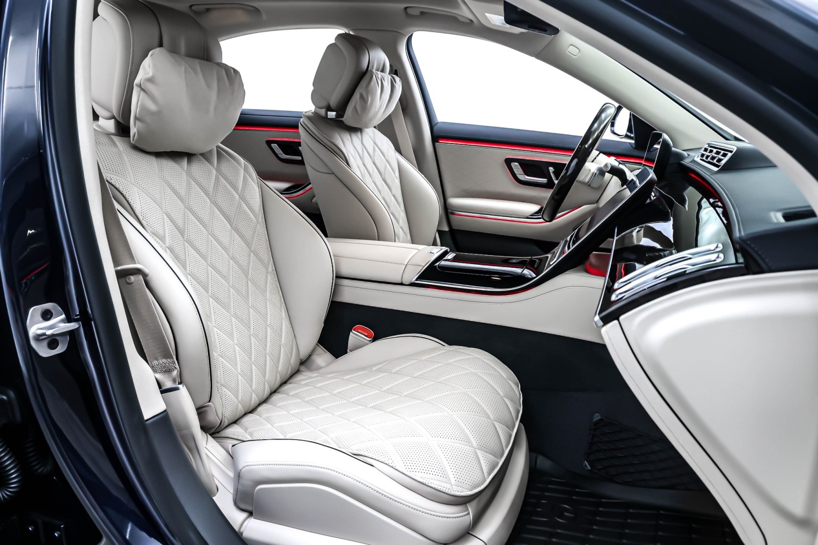 New 2026 Nautical Blue Metallic Mercedes-Benz S 580 image 7