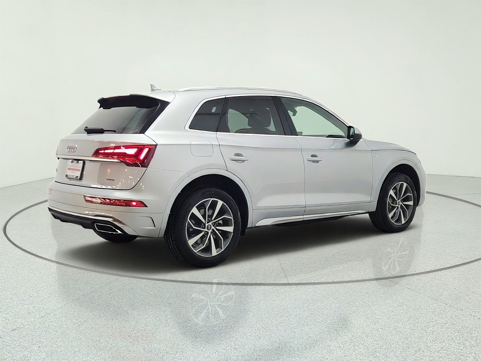 Used 2023 Florett Silver Metallic Audi S line Premium Plus image 5
