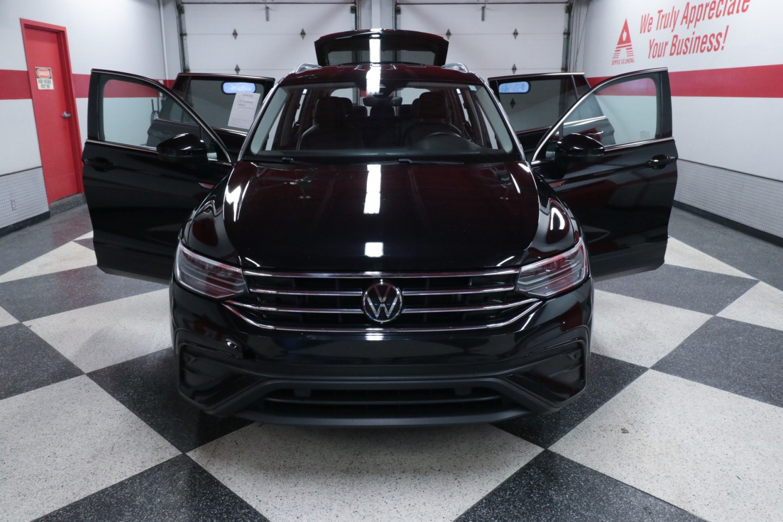 Used Car 2024 Volkswagen Tiguan  Se For Sale Under $25,000 In Austin, Texas